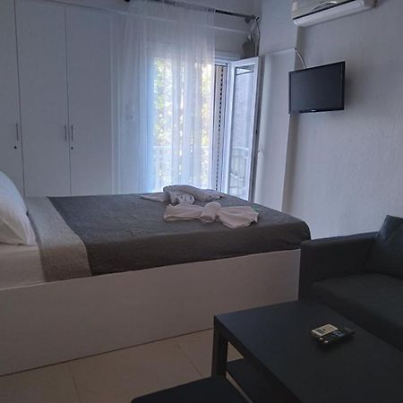 Little Beauty - Happyhostgr - In Platamonasアパートメント エクステリア 写真